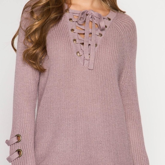 Dusty mauve lace up sweater - Picture 2 of 3